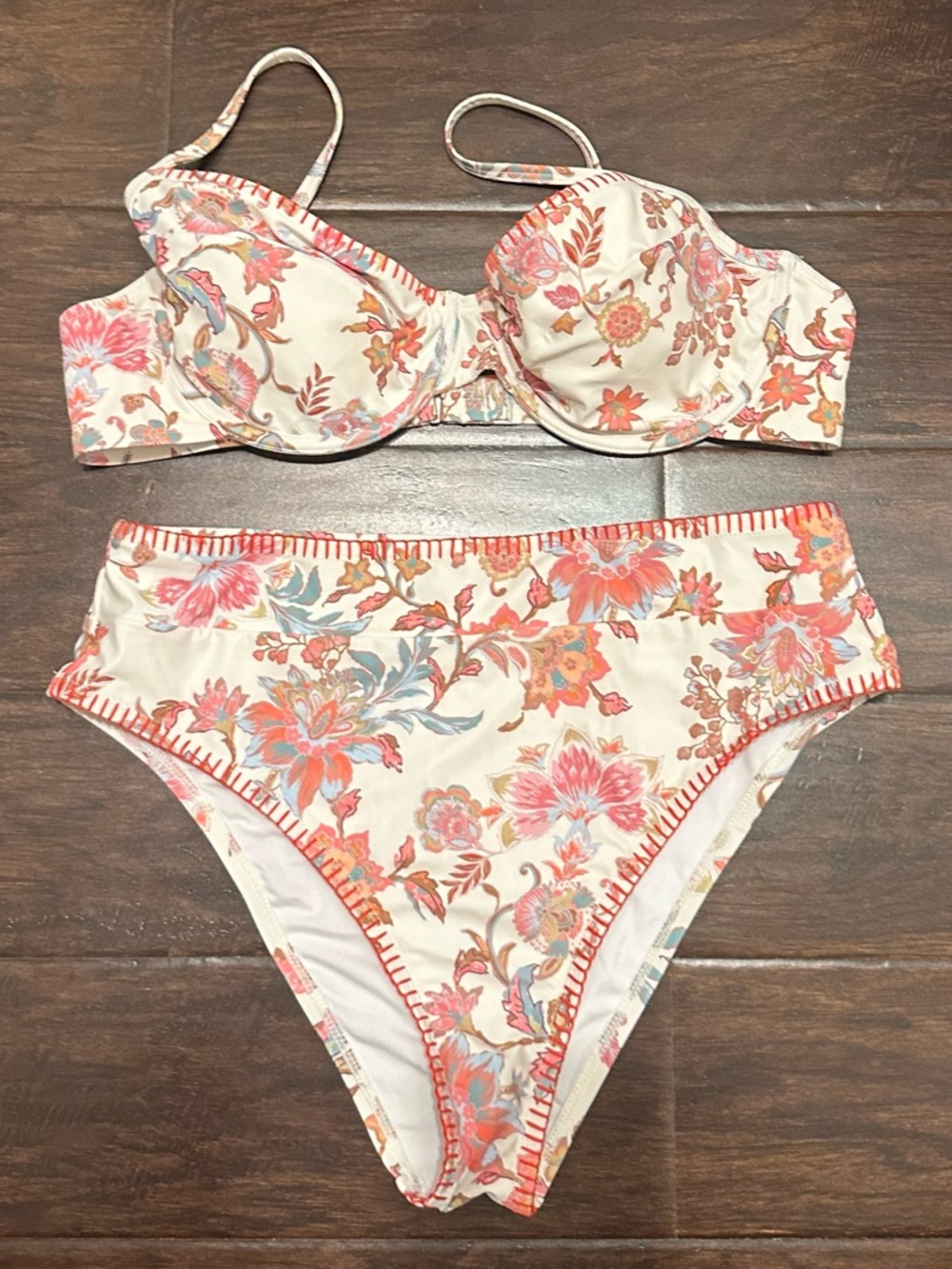 CUPSHE Floral Bikini Set (L/XL)